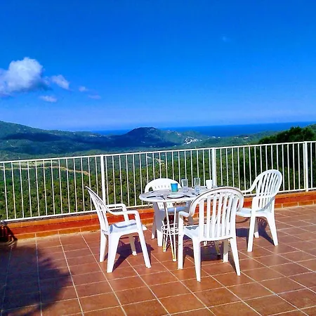 With 6 Bedrooms In With Wonderful Sea View Private Pool Enclosed Garden *