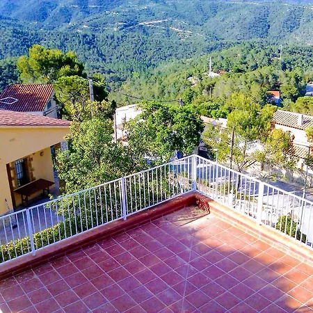 With 6 Bedrooms In With Wonderful Sea View Private Pool Enclosed Garden *